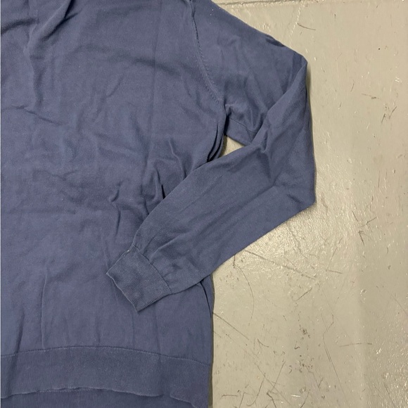 Uniqlo Light Men’s Sweaters (Pack of 2) - Picture 9 of 13